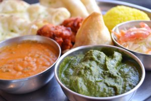 アイナメチヌオのインド旅行記-寝台列車でカレーをもらう